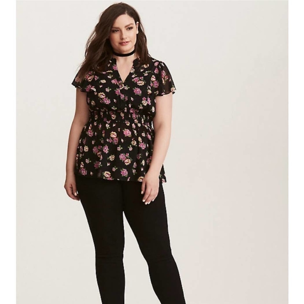 Torrid Womens Size 2 Black Floral Print Empire Flutter Sleeve Top Button Front